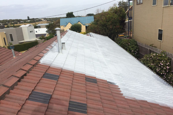 Use a Roofing Contractor